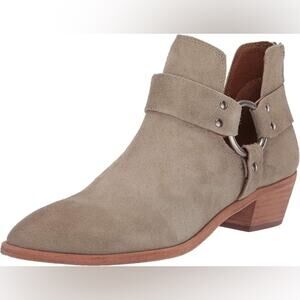 FRYE Ray Harness Booties Western Tan Suede low heel pointed toe size 9.5